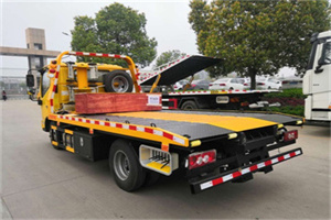 许昌道路救援拖车报价